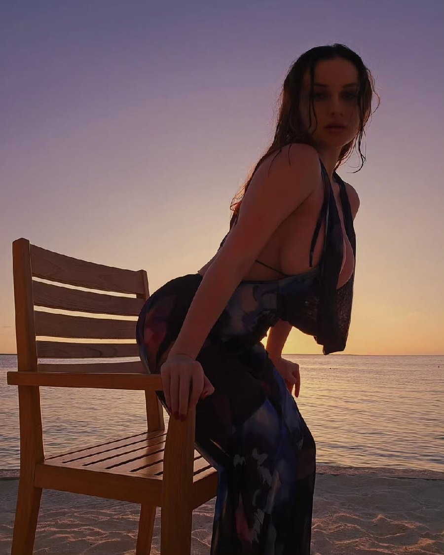 Sexy girl Miranda Faith nude in Denver